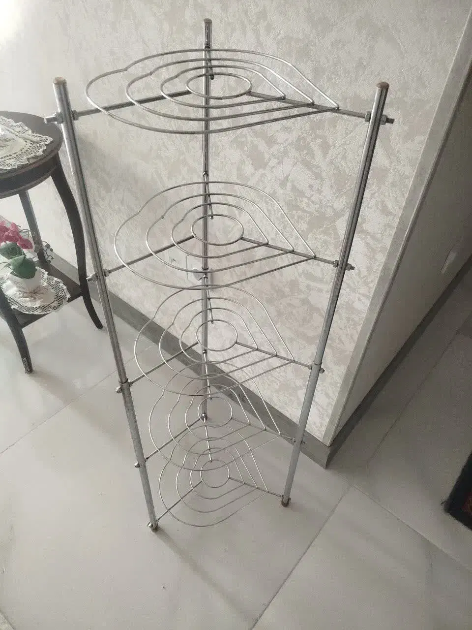 پایه ی قابلمه|آبچکان و نظمدهنده ظروف|همدان, |دیوار