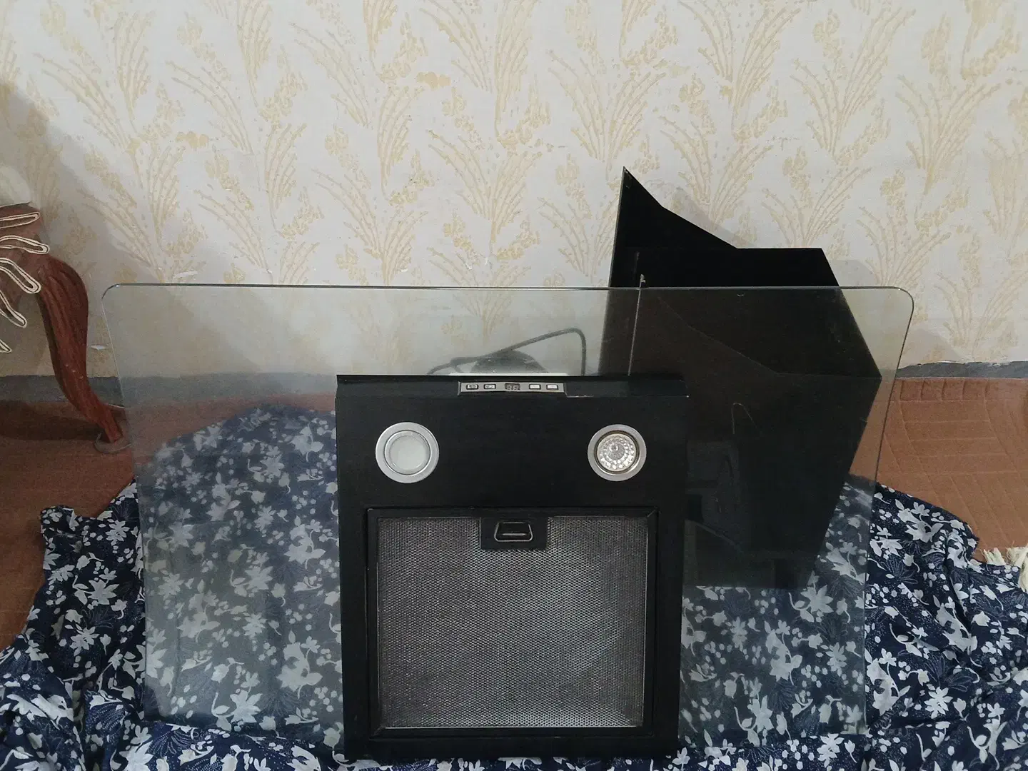 هود|هود|ایلام, |دیوار