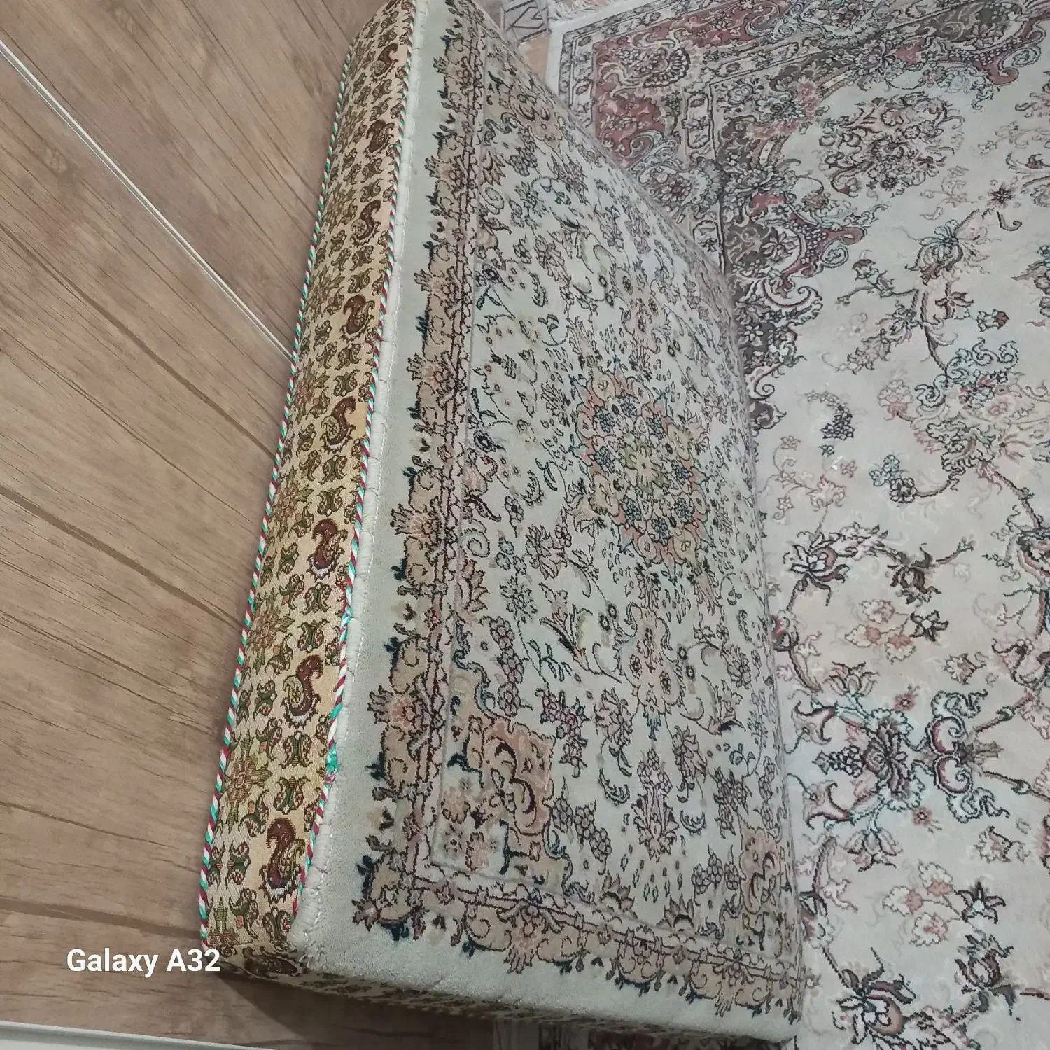 پشتی|پشتی|قدس, شهر‌قدس|دیوار