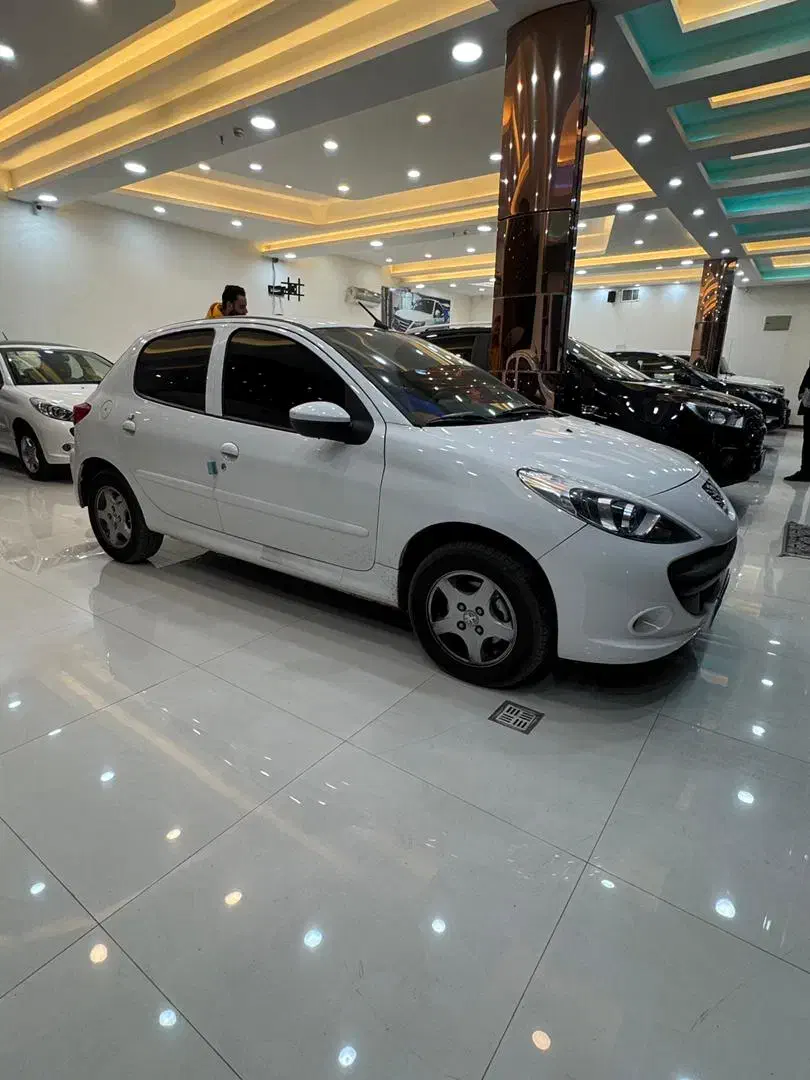 پژو207(اتوطاووس) اتومات فلز 1403|خودرو سواری و وانت|اصفهان, مشکین|دیوار