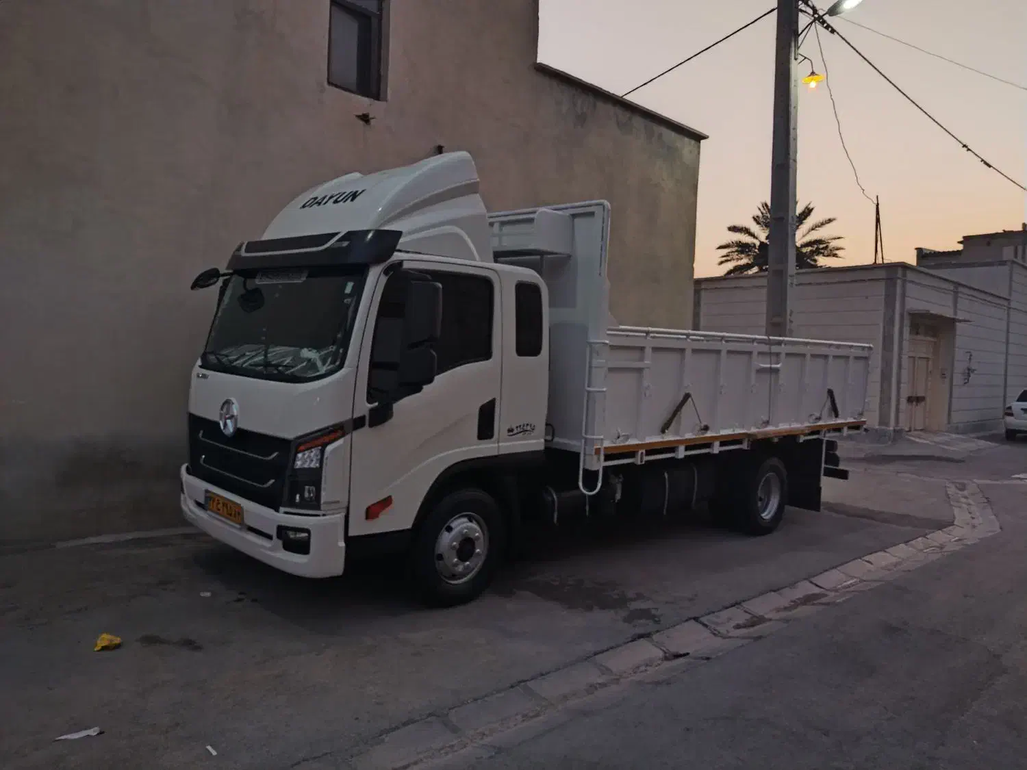 فروش نقدی دایون 6 تن|خودرو سنگین|لار, |دیوار