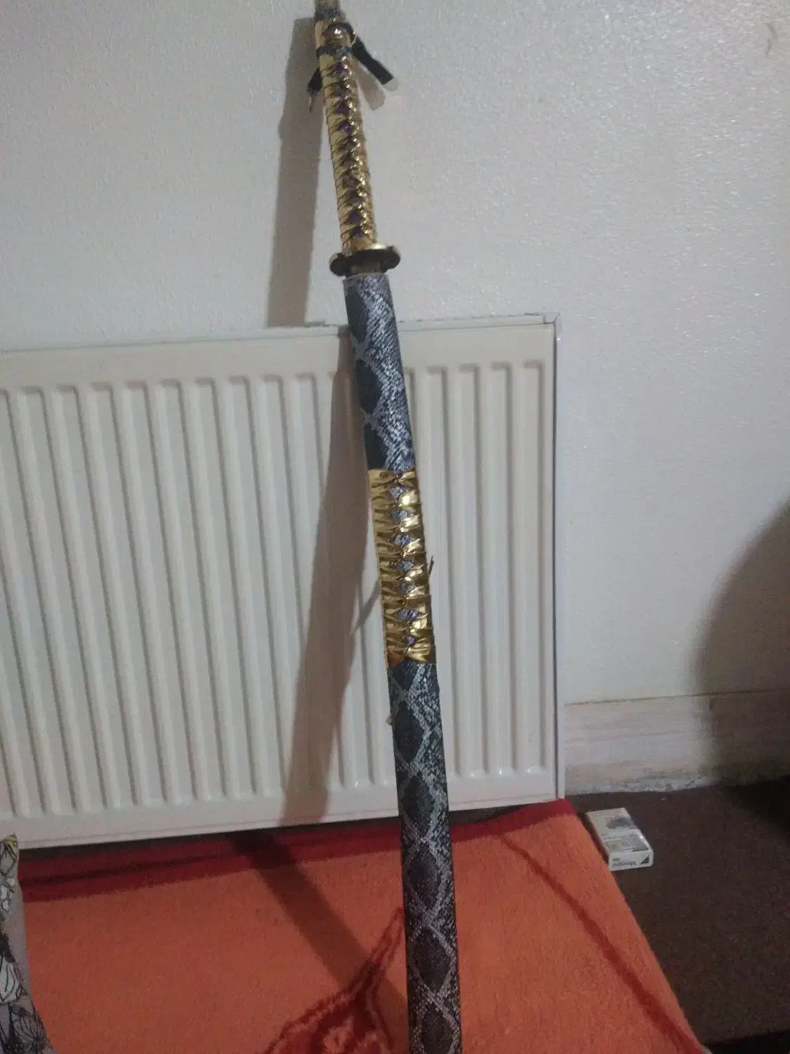 شمشیر نینجا|کلکسیون اشیاء عتیقه|شاهین‌شهر, گرگاب|دیوار