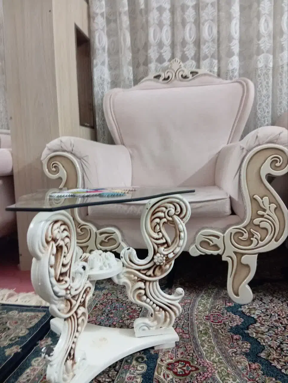 مبلمان هفت نفره|مبلمان خانگی و میز عسلی|قم, شاه سید علی|دیوار