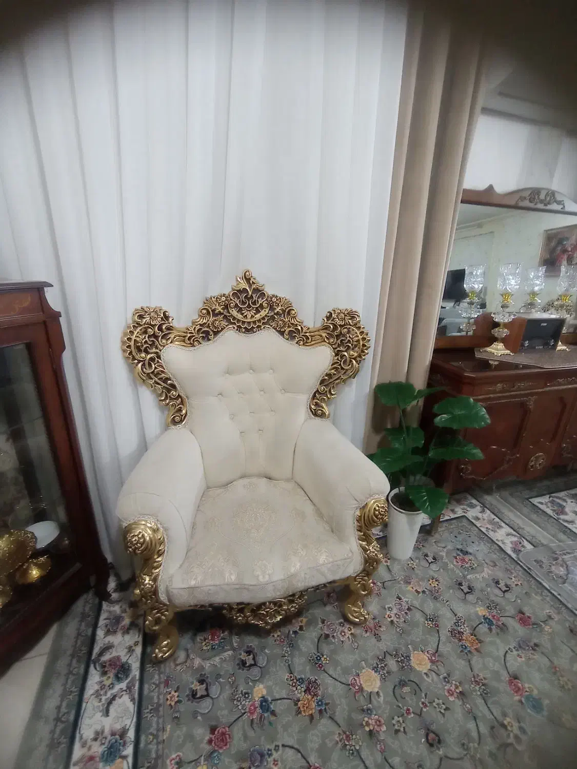 مبل سلطنتی|مبلمان خانگی و میز عسلی|ورامین, ورامین|دیوار