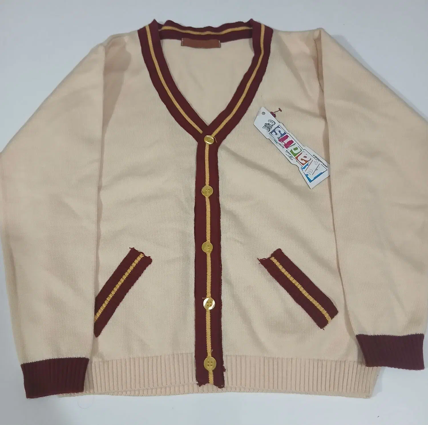 بافت گپ پسرانه|لباس|بیرجند, |دیوار