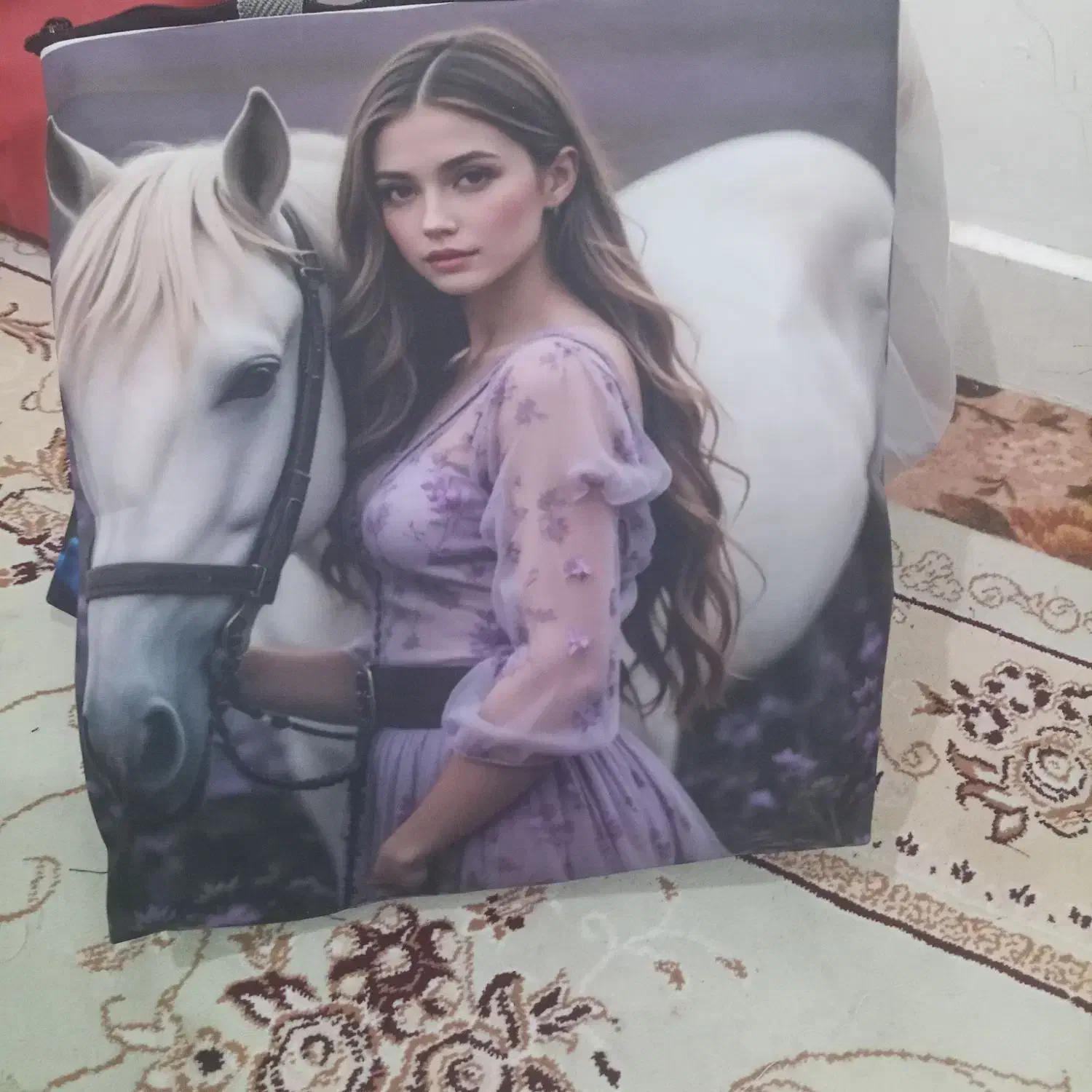 کیف|کیف، کفش، کمربند|اندیکا, |دیوار