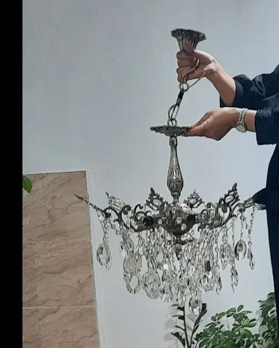 لوستر|لوستر و چراغ آویز|قم, امامزاده ابراهیم|دیوار