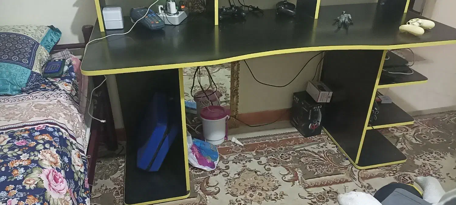 میز کامپیوتر (گیمینگ)|میز تحریر و کامپیوتر|رودهن, |دیوار