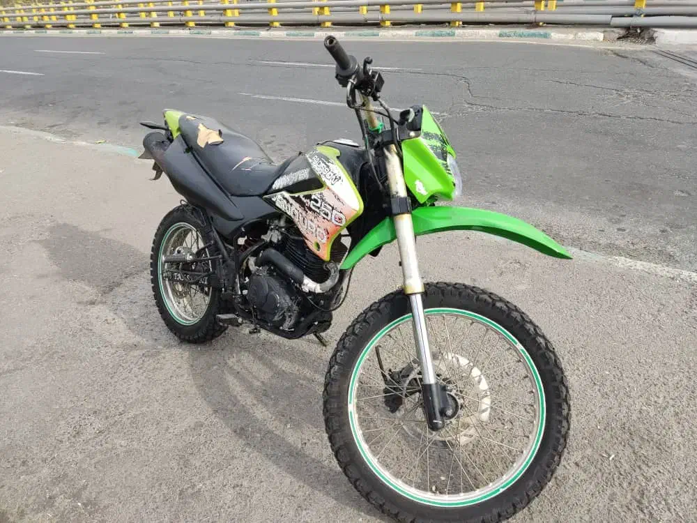 موتور تریل رادیسون ۲۰۰ سالم|موتورسیکلت|تهران, جماران (نیاوران)|دیوار