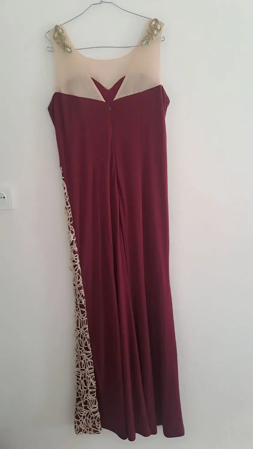 جفت لباس ۱۰۰۰ لباس ها کامل تمیز وسالم|لباس|بومهن, |دیوار