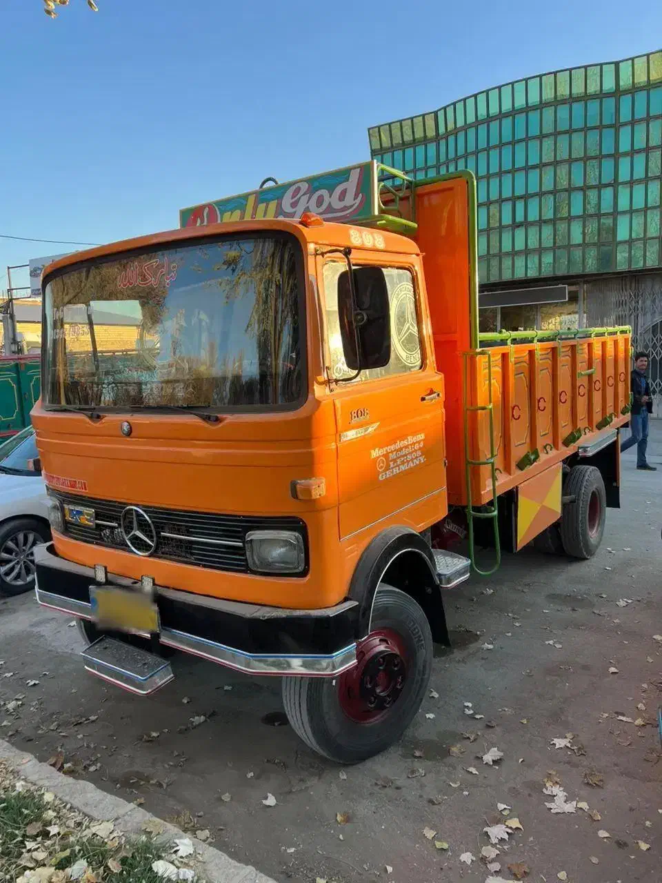 808 مدل ۶۴ عروسک|خودرو سنگین|اصفهان, رکن الدوله غربی|دیوار