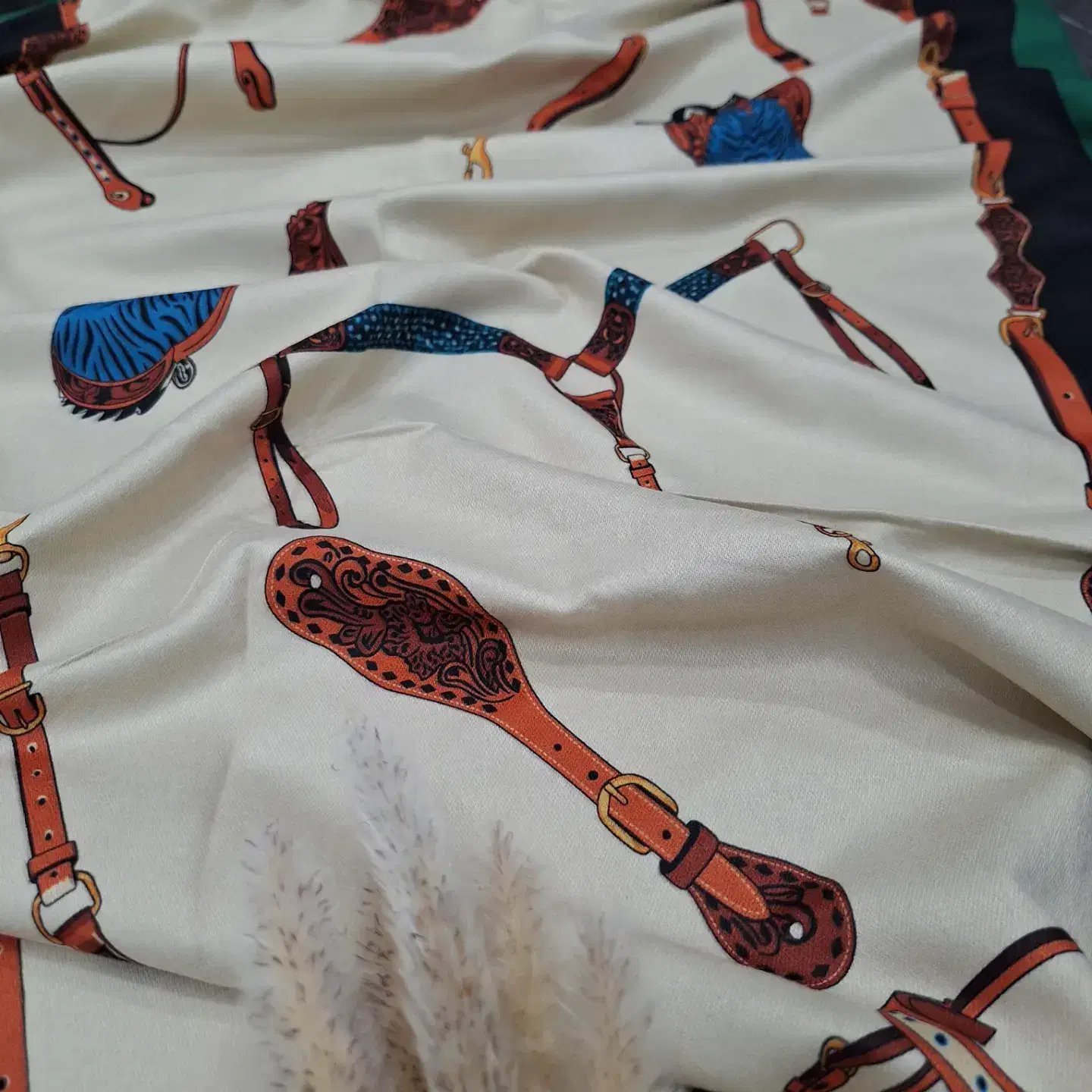 فروش تعدادی شال|لباس|لامرد, |دیوار