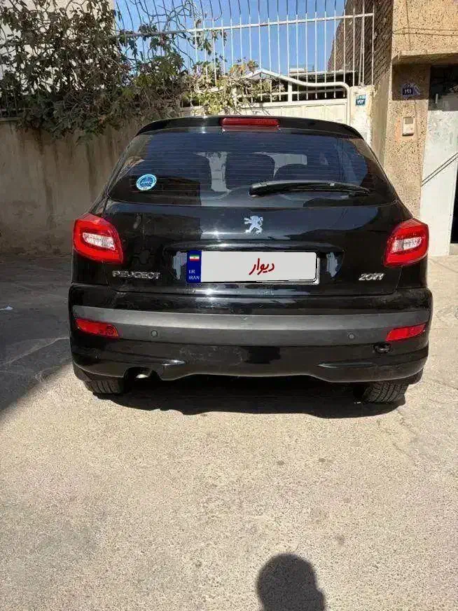 پژو ۲۰۷  ۱۴۰۳ مشکی ابنوس سقف فلز با جهاز|خودرو سواری و وانت|اصفهان, کوی ولی عصر|دیوار
