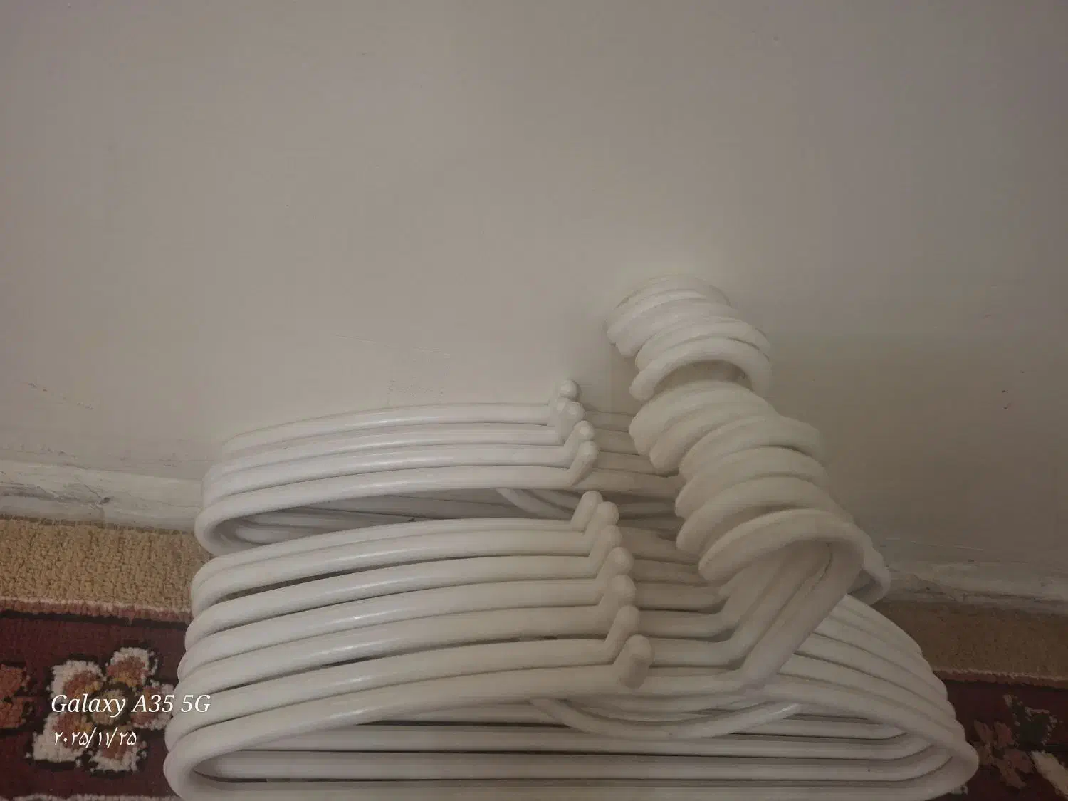 چوب لباسی بچه گانه|لباس|کرج, شهرک فهمیده|دیوار