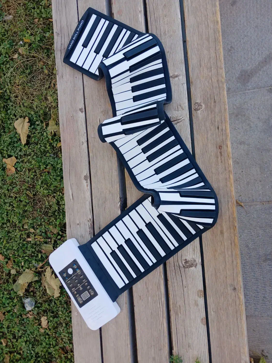 پیانو رولی|پیانو، کیبورد، آکاردئون|قزوین, |دیوار