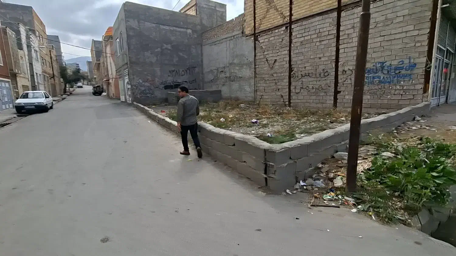 زمین تجاری مسکونی در خ شهیدقهرمانی دونبش سنددار|فروش زمین و ملک کلنگی|مشگین شهر, |دیوار