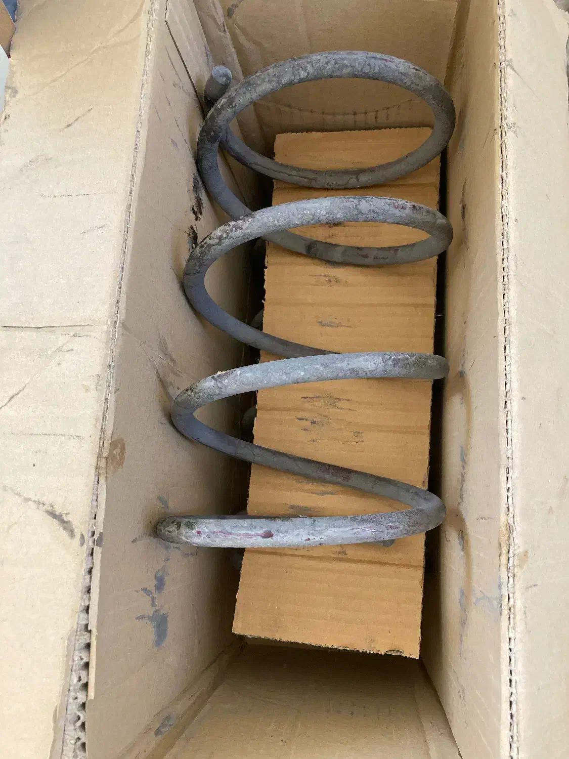 کمک فنر پژو 206|قطعات یدکی و لوازم جانبی|شاهینشهر, شهرک گلدیس|دیوار