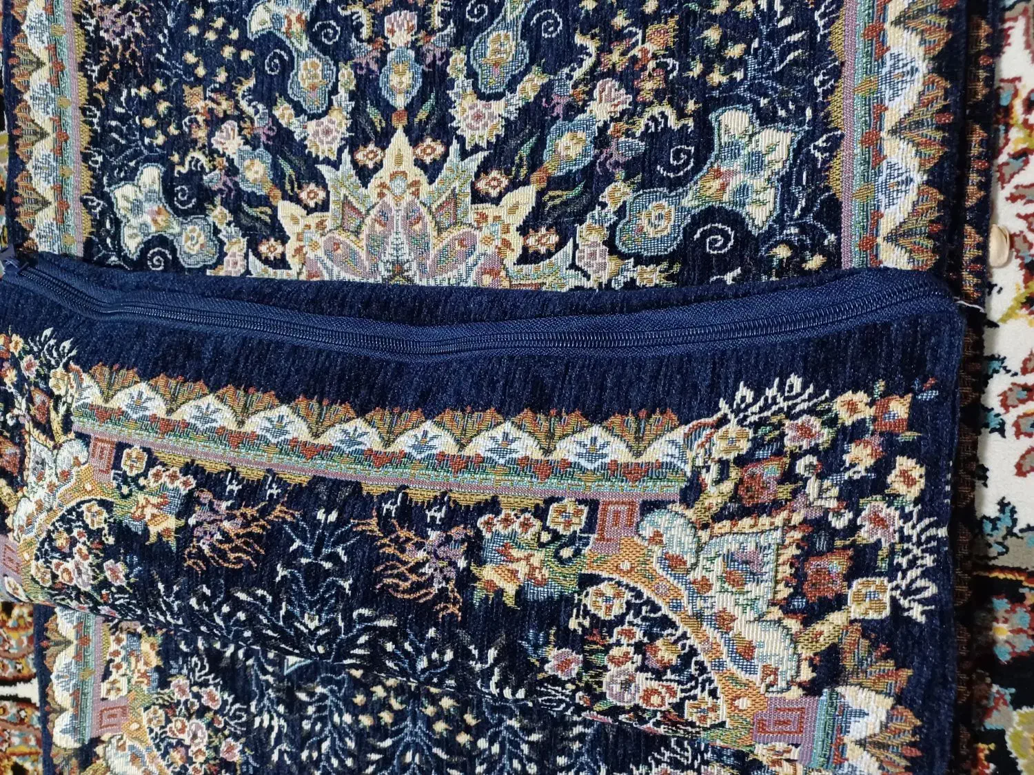 رو بالشتی|رختخواب، بالش، پتو|خرمآباد, |دیوار