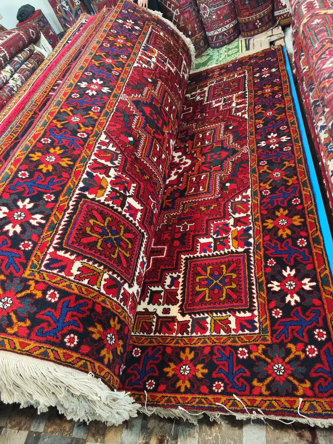 فرش دستبافت چشمه زن|فرش|بناب, |دیوار