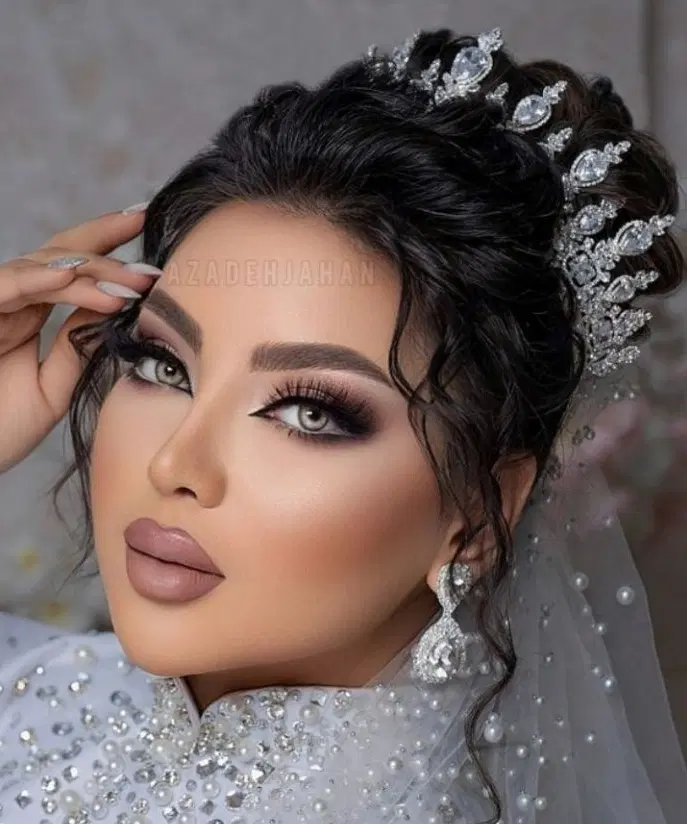 آموزش میکاپ شینیون خدمات عروس و همراه|خدمات زیبایی و سلامت|رشت, گلسار|دیوار