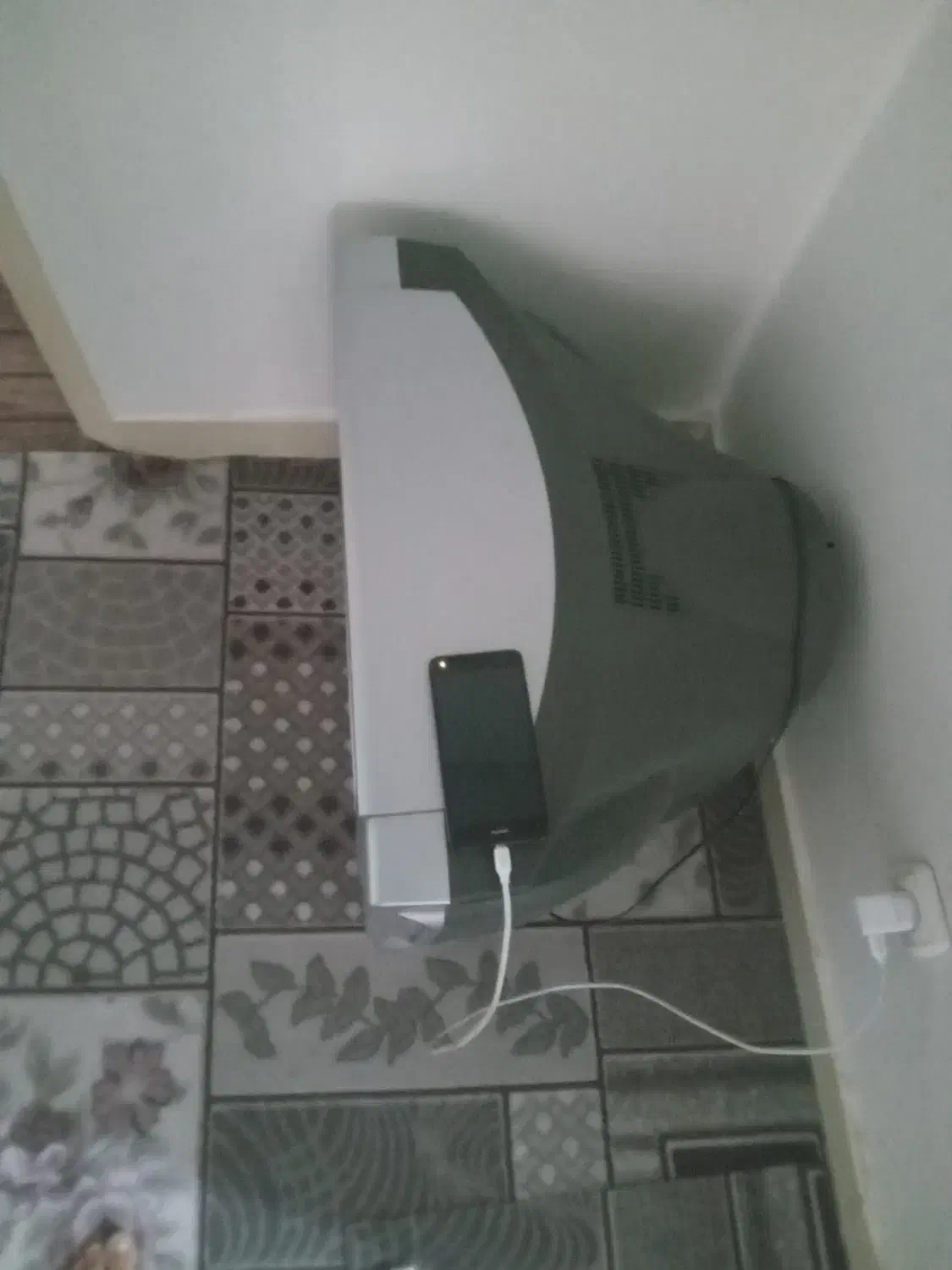 تلویزیون سالم قیمت 800تخفیف نداره|تلویزیون و پروژکتور|فردیس, شهرک شهید حسینی|دیوار