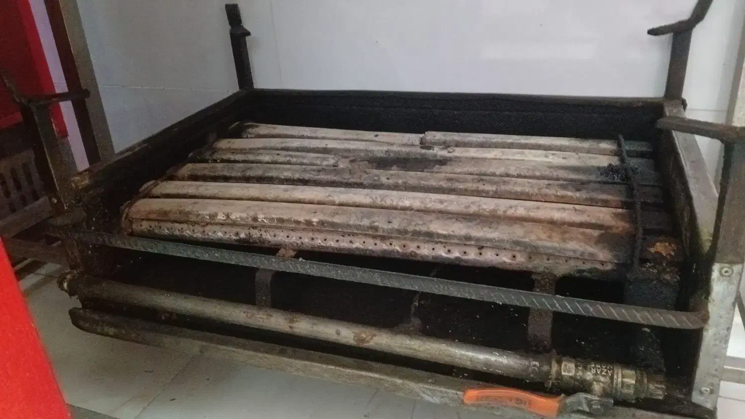 منقل بریون بزرگ پنجاه در هفتاد  مبلغ سه ملیون|اجاق گاز و لوازم برقی پخت‌وپز|شاهین‌شهر, گزبرخوار|دیوار