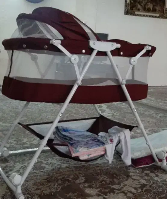 گهواره کودک|اسباب و اثاث بچه|خرم‌آباد, |دیوار