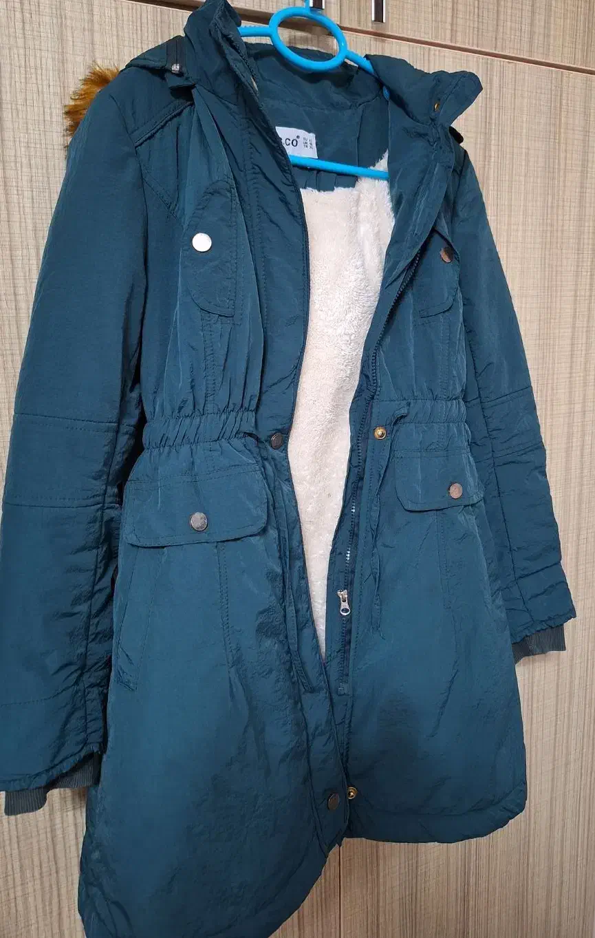 کاپشن /پالتو|لباس|ایلام, |دیوار