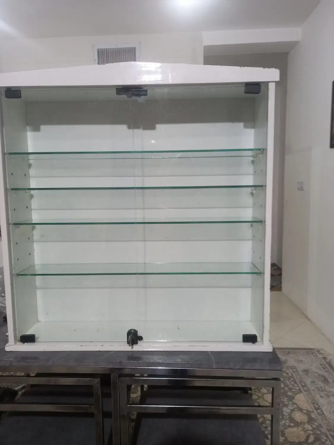 بوفه ی ام دی اف|بوفه، ویترین، کنسول|شیراز, سعدیه شمالی|دیوار