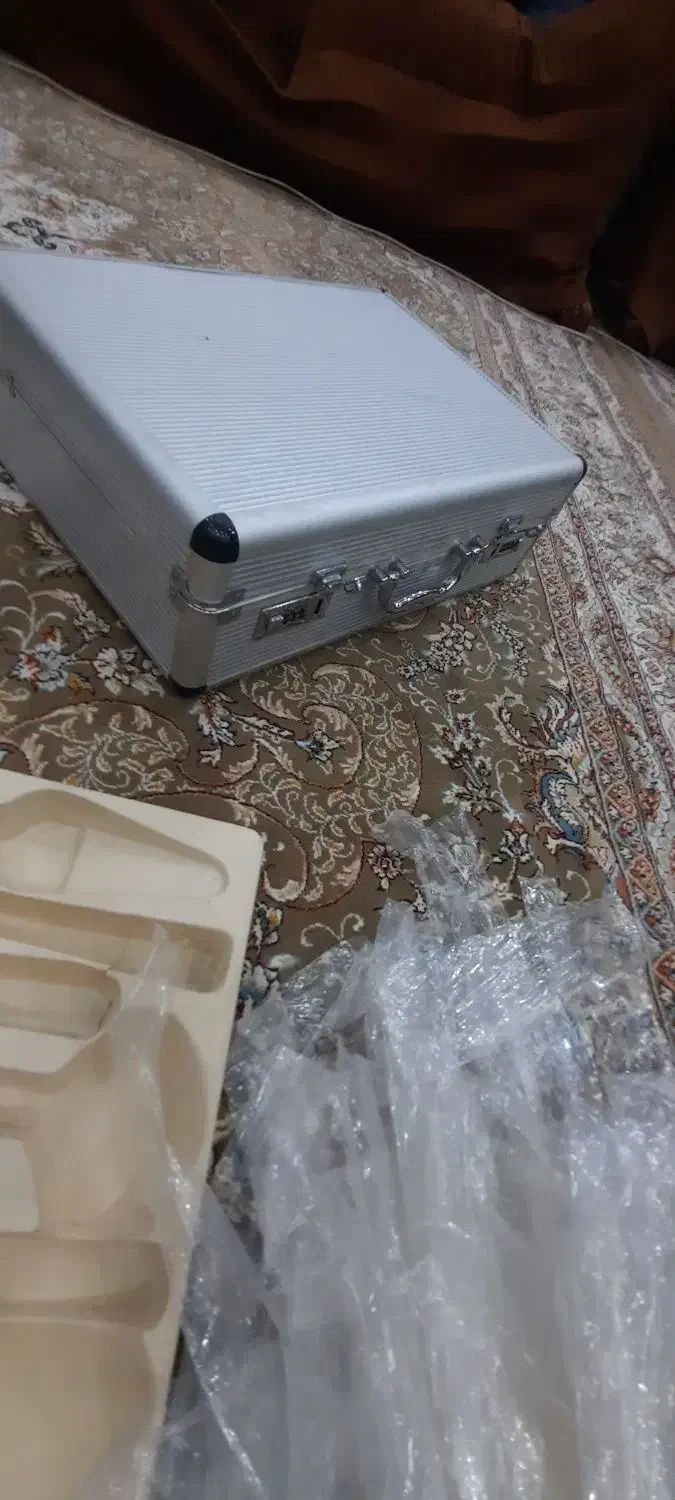 چمدان یا جعبه الومینیومی سرویس قاشق و چنگال|ظروف سرو و پذیرایی|شیراز, شهرک بهشتی|دیوار