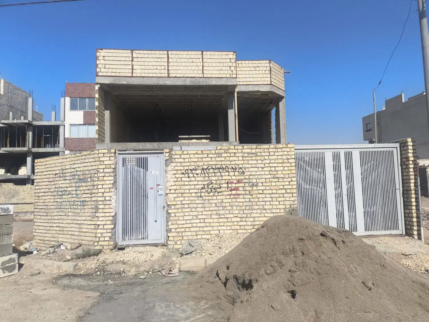 خانه دو طبقه نیمه آماده|فروش خانه و ویلا|شاهینشهر, شهرک هشت بهشت|دیوار