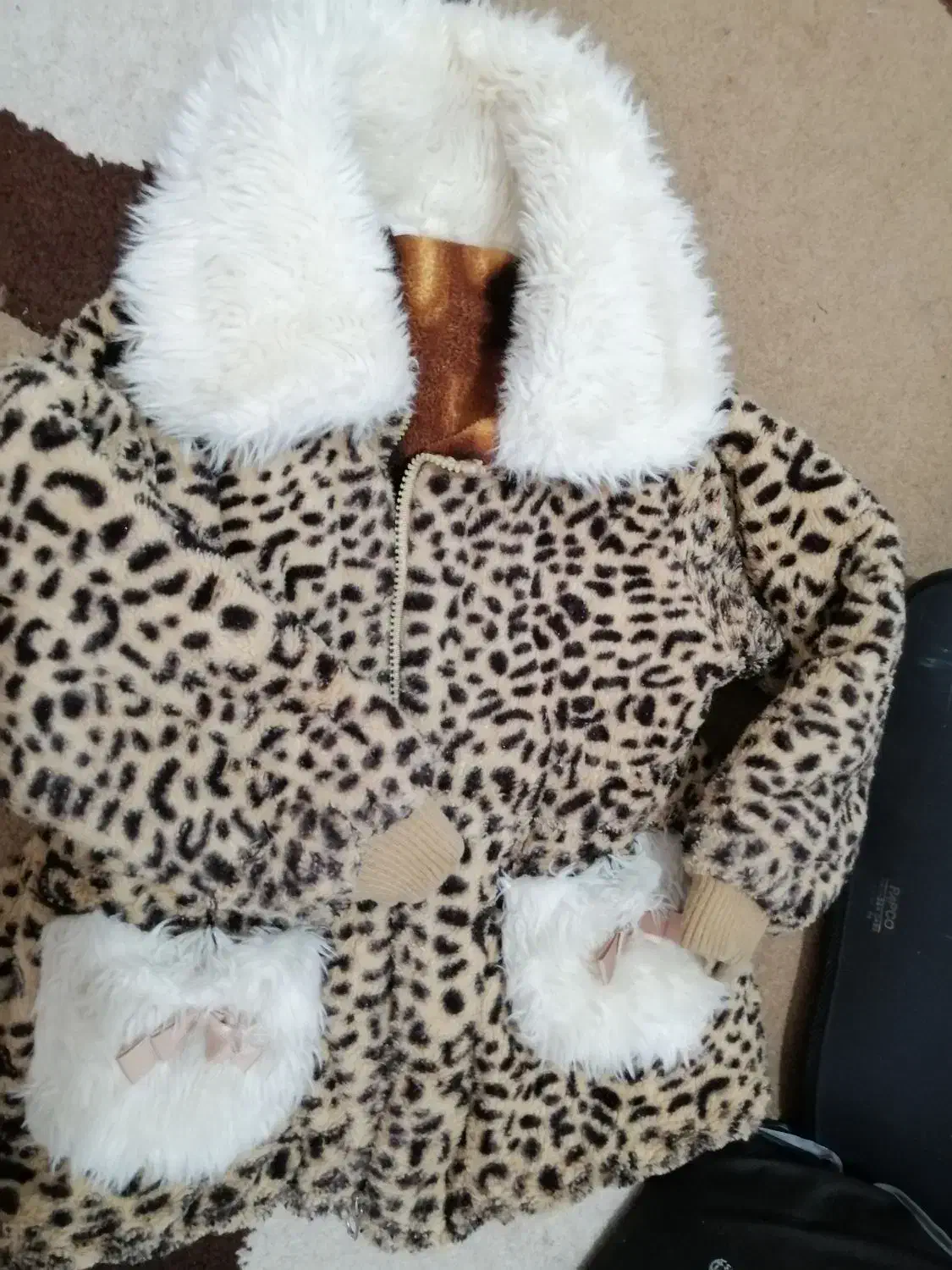 لباس بافت وپالتو بچه|لباس|قدس, شهر‌قدس|دیوار