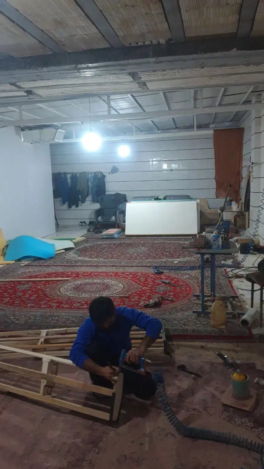 نیازمند نیروی رکوب ونجار مبل|استخدام صنعتی، فنی، مهندسی|اقبالیه, |دیوار