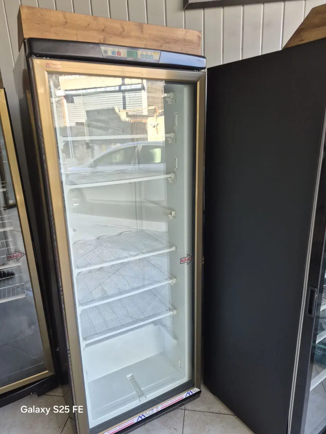 فریزر ایستاده مشکی مات|فروشگاه و مغازه|مشکیندشت, |دیوار