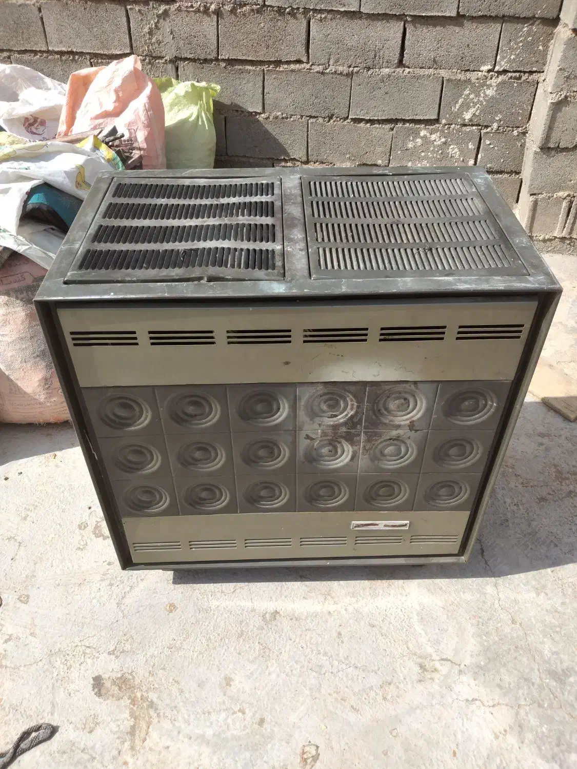 بخاری نفتی کاربراتی|بخاری، هیتر، شومینه|تربت جام, میان جام|دیوار