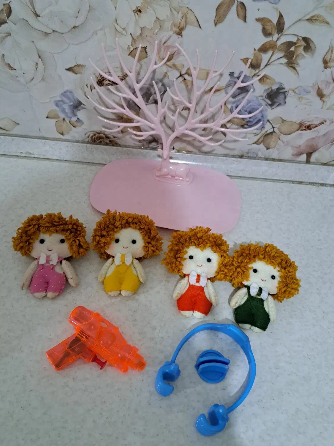 عروسک‌های کودک|اسباب‌‌بازی|آمل, |دیوار