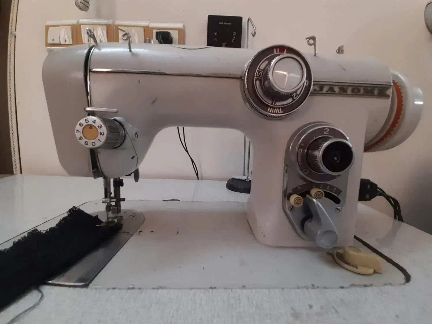 چرخ خیاطی|چرخ خیاطی و ریسندگی|نیشابور, شریعتی|دیوار