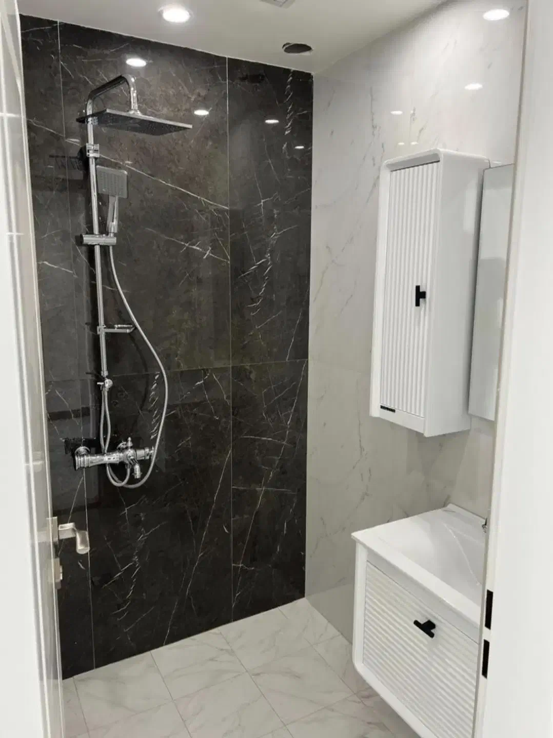 ۱۱۰ متر /دوخواب/فول امکانات/کلید نخورده