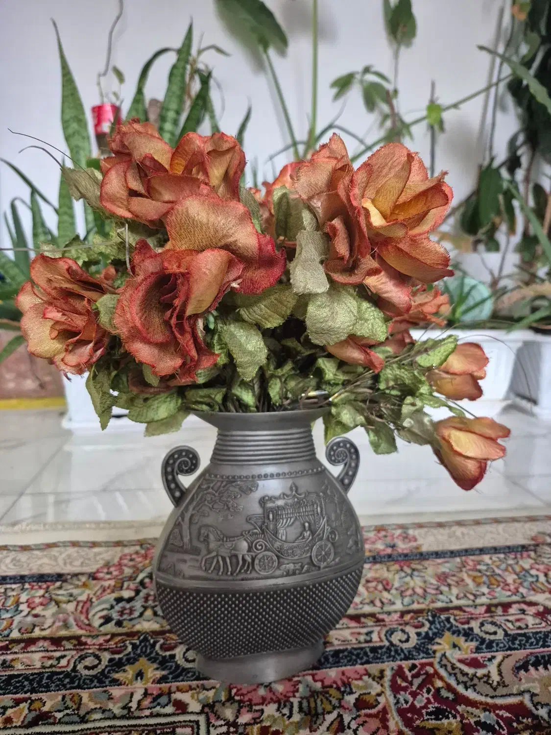 گلدون سیلور|گل مصنوعی|آمل, |دیوار