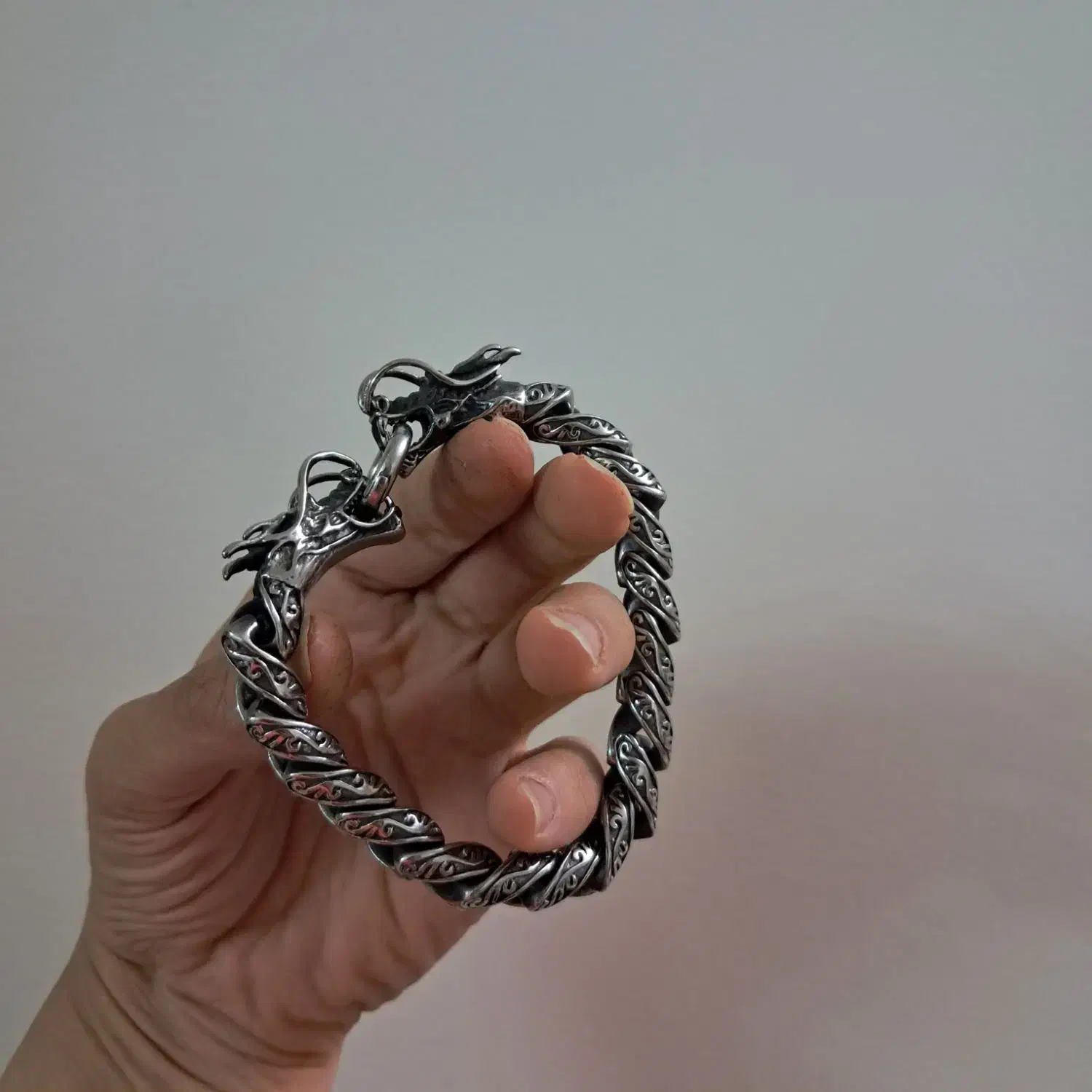 دستبند فانتزی تمام استیل اژدها|بدلیجات|اصفهان, قلعه طبره|دیوار