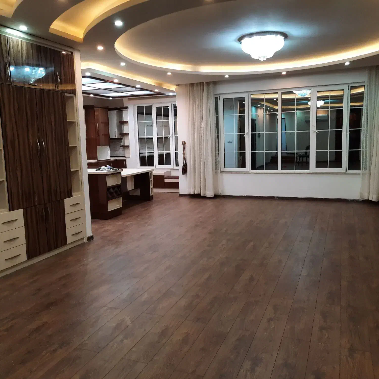 ساعتیصدوبیست منزل با لوازم|خدمات نظافت|لاهیجان, گلستان|دیوار