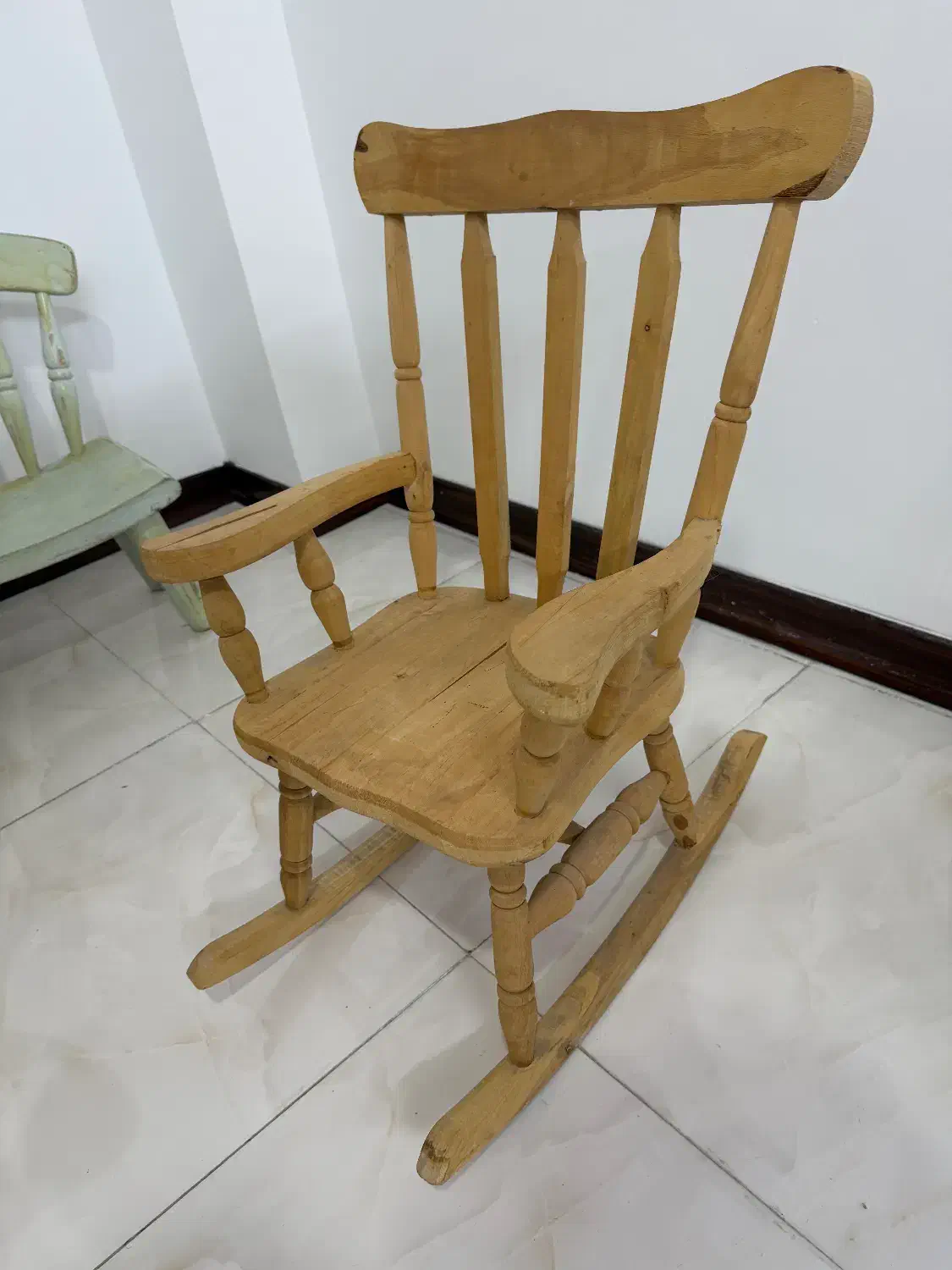 صندلی راک کودک‌|تخت و صندلی بچه|بابل, |دیوار