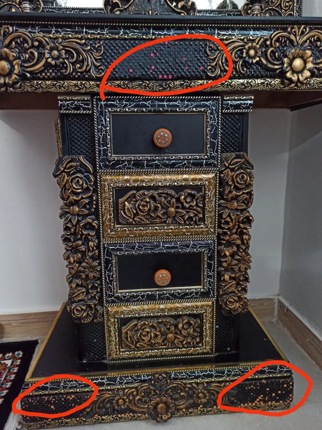 آینه و شمعدان با میز|آینه|قزوین, |دیوار