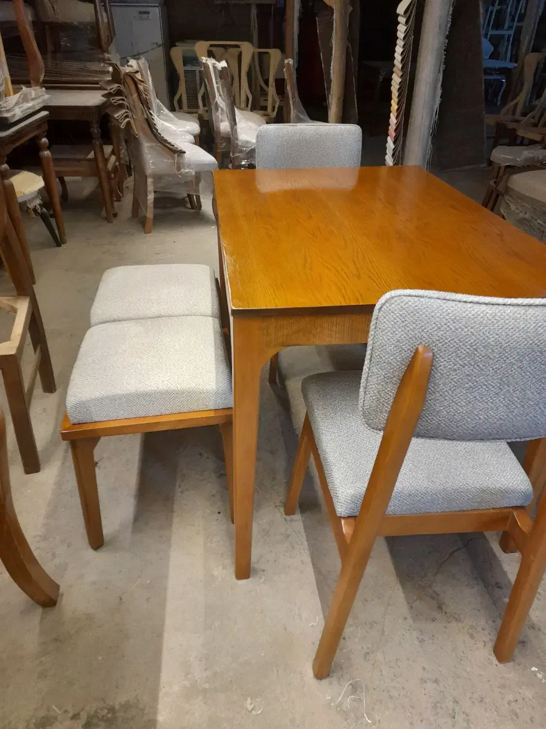 میز غذاخوری سلین چوب راش 4 نفره|میز و صندلی غذاخوری|مشهد, بهمن|دیوار