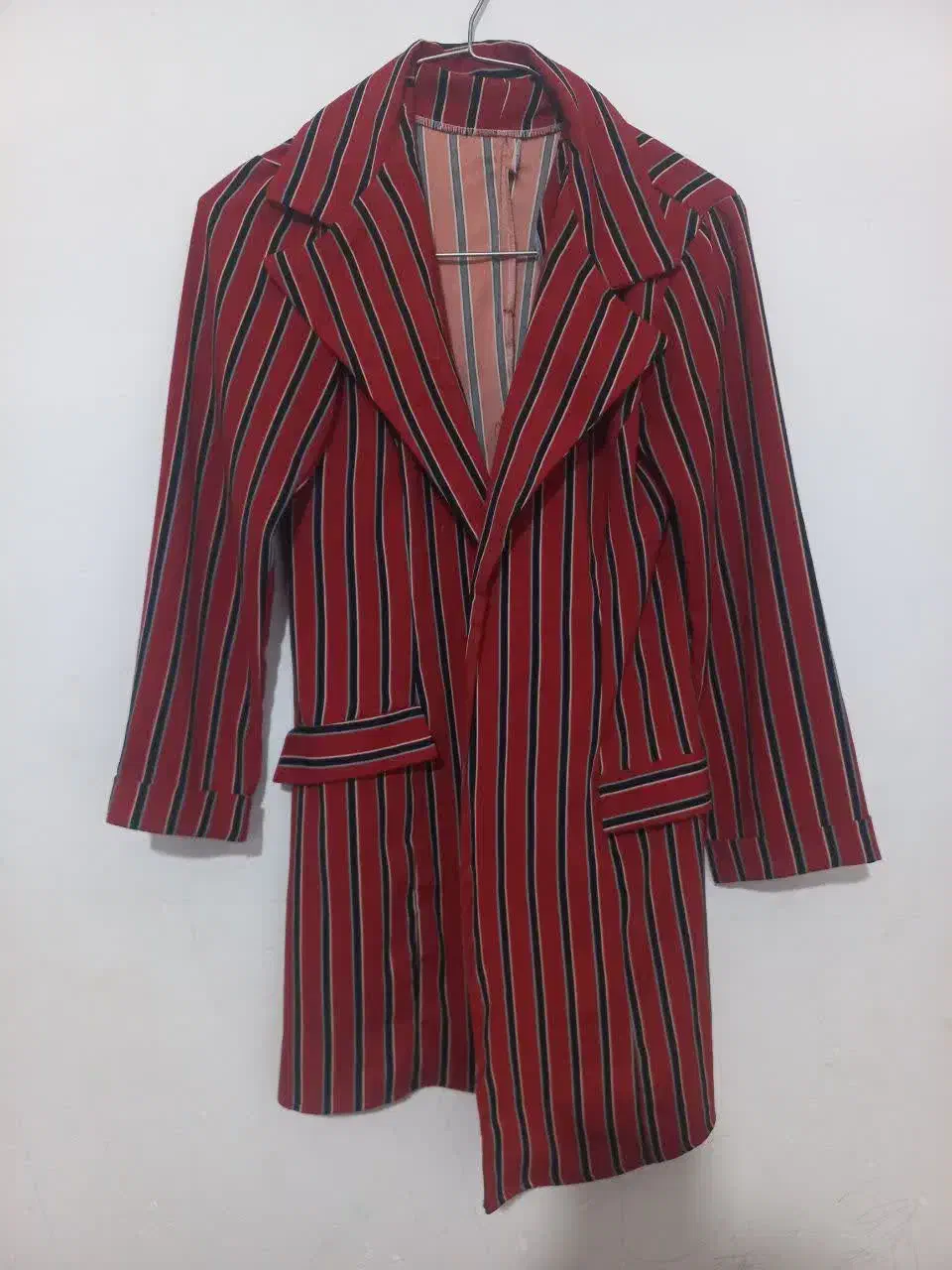 لباس|لباس|مشهد, شهید علی محمدی|دیوار