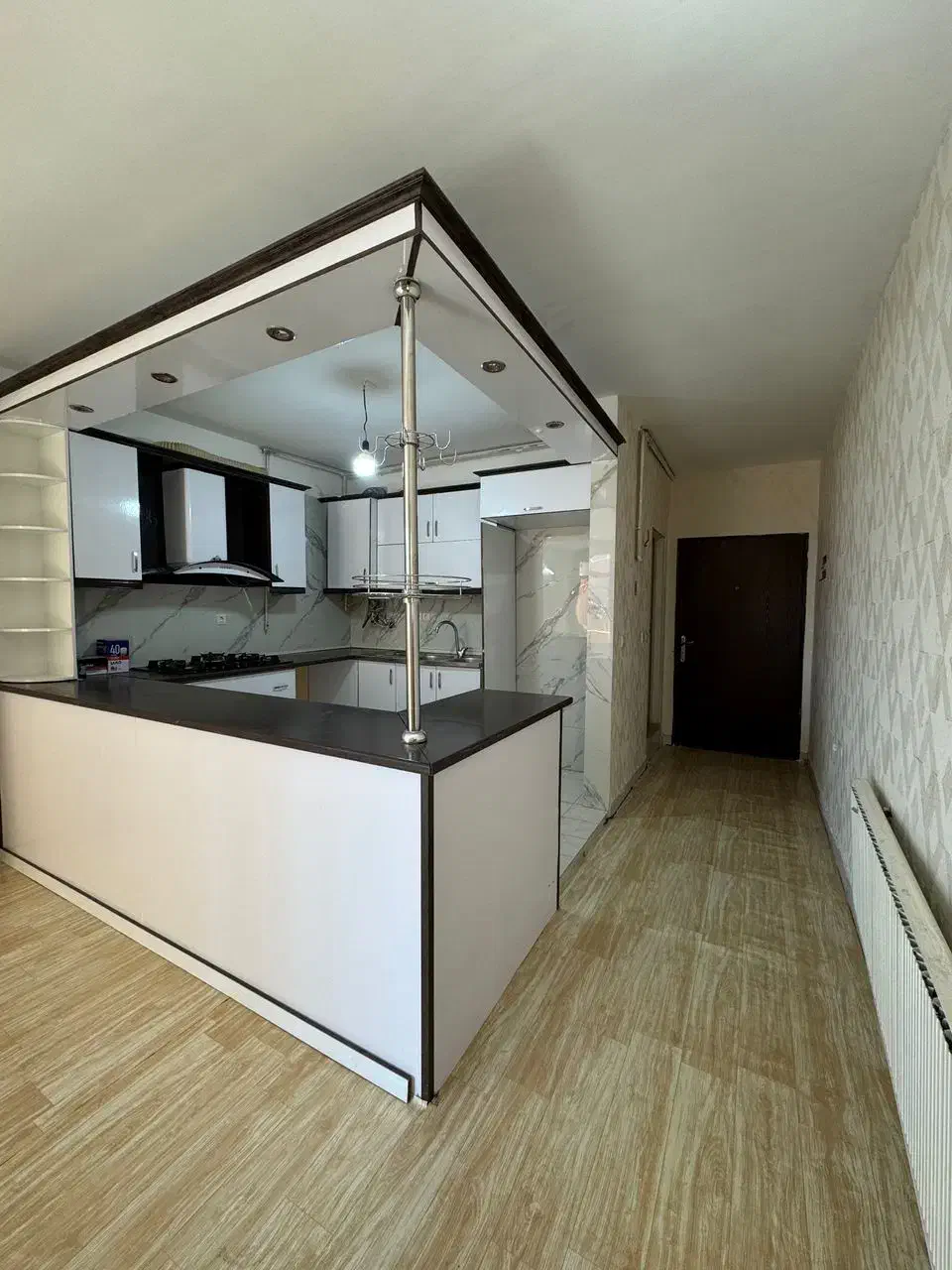 آپارتمان ۷۶ متری دو خواب ( بازسازی شده )|فروش آپارتمان|مهاجران, |دیوار