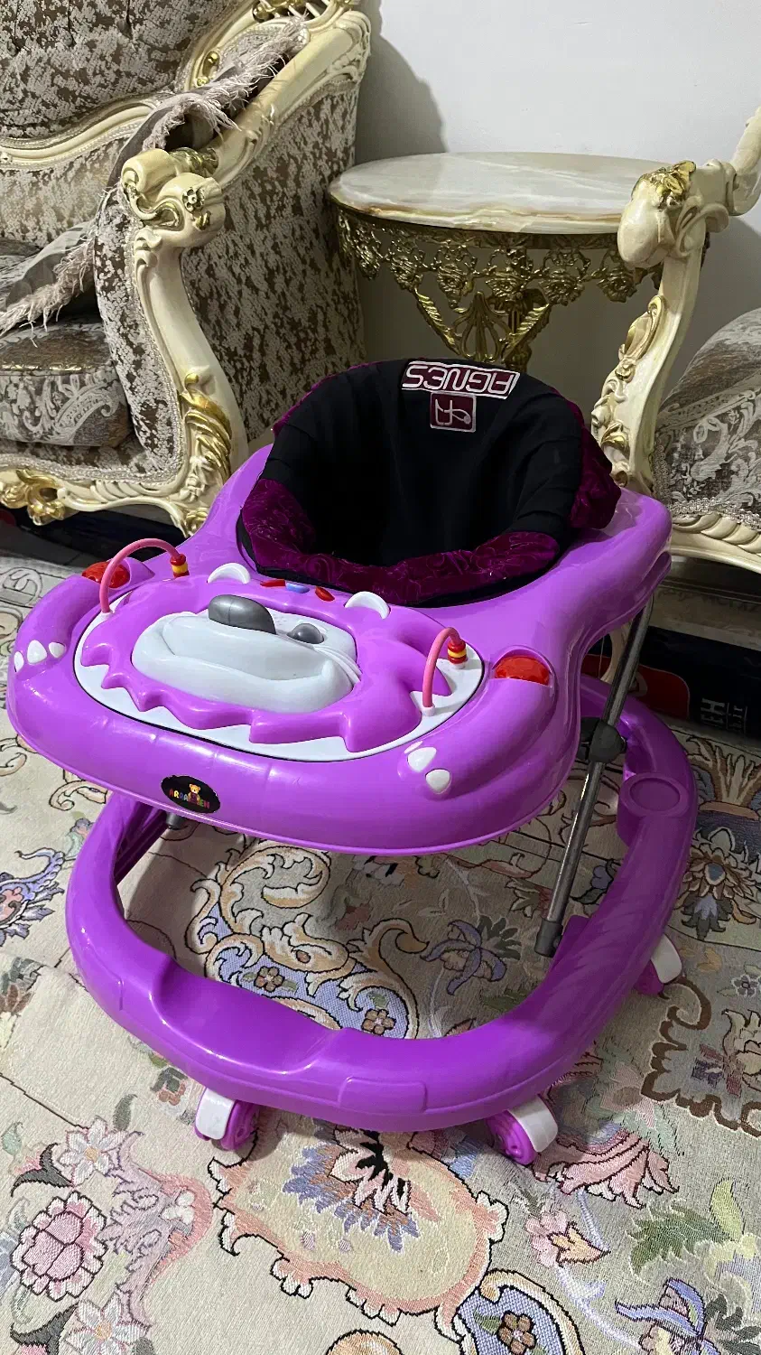 رورک و کریر خارجی|کالسکه و لوازم جانبی|رباط‌کریم, رباط‌کریم|دیوار