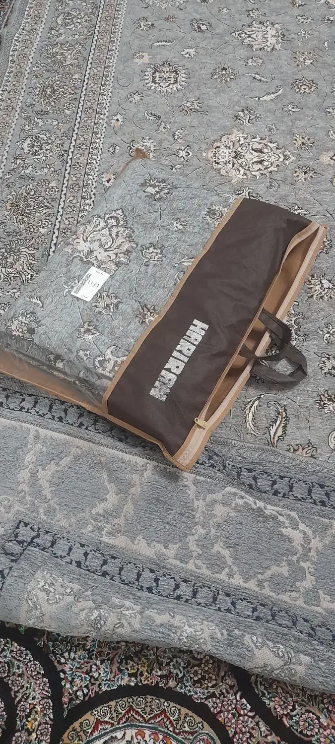 روفرشی|روفرشی|قم, شهر قائم|دیوار