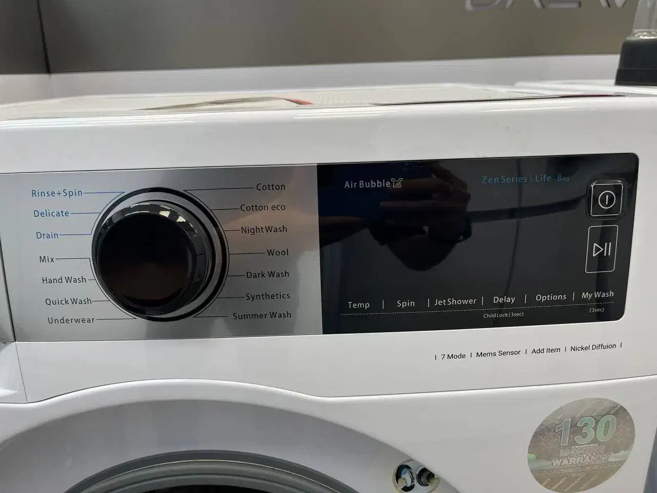 لباسشویی دوو لایف 8 کیلویی سفید پنل نقره ای|ماشین لباسشویی و خشک‌کن لباس|پره‌سر, |دیوار