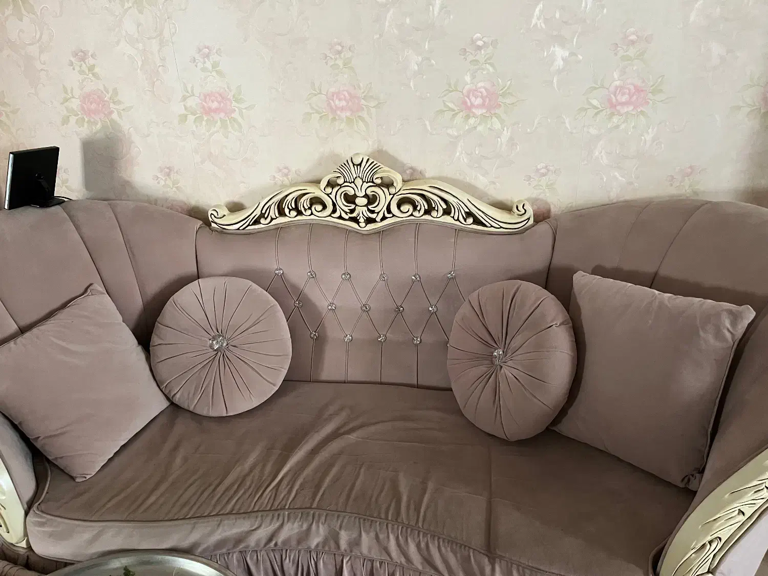 مبل|مبلمان خانگی و میز عسلی|بندر گز, |دیوار